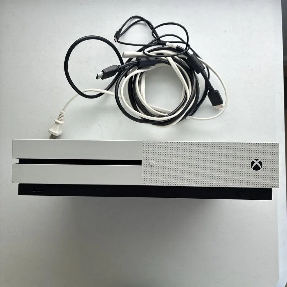 Microsoft Xbox One S Console - White For Parts Or Repair HDMI PORT